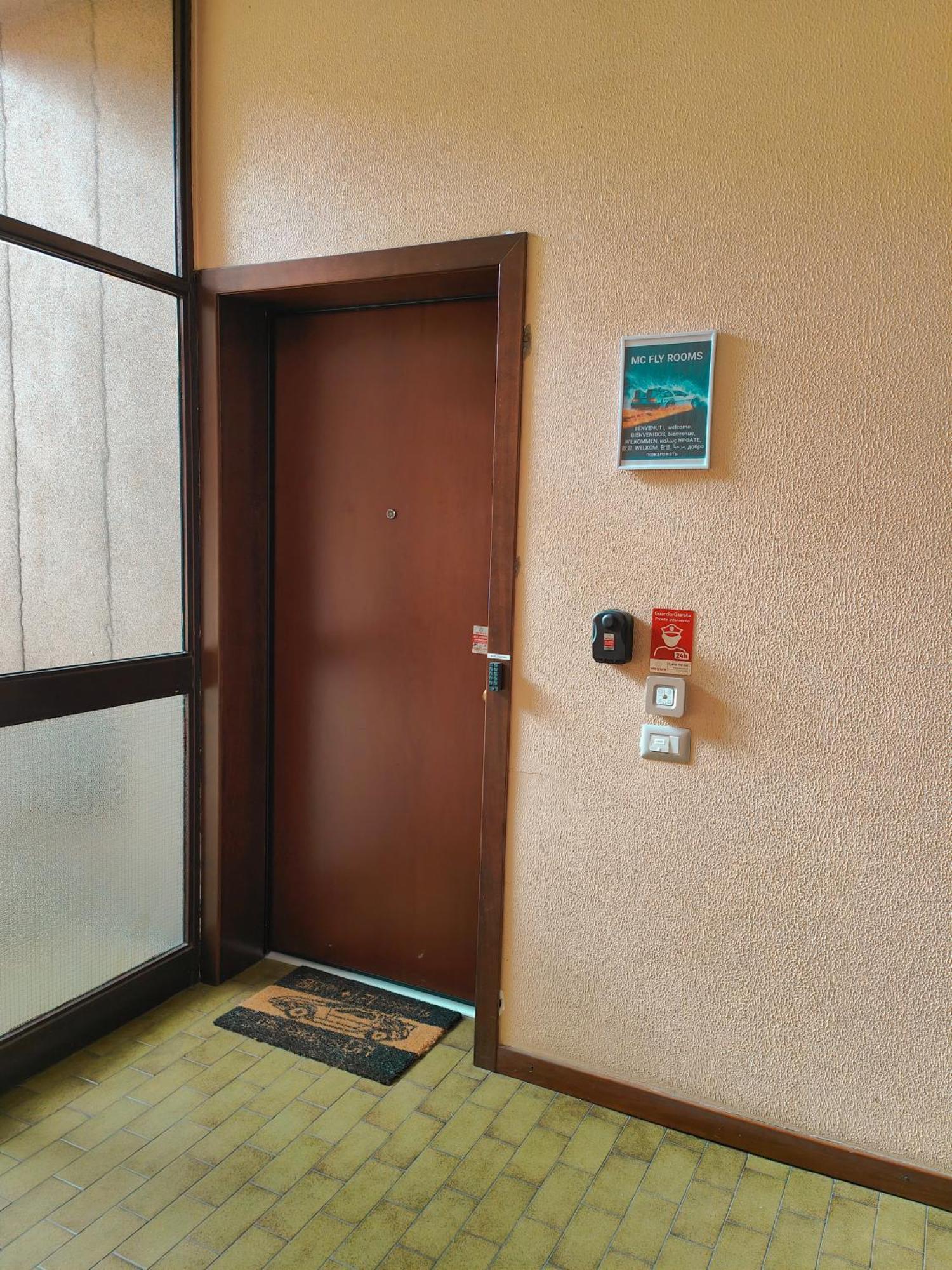Mc Fly Rooms Malpensa Airport Gallarate Ngoại thất bức ảnh